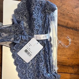 Hanro new with tags blue luxury lace Boyleg panty in Caribbean blue